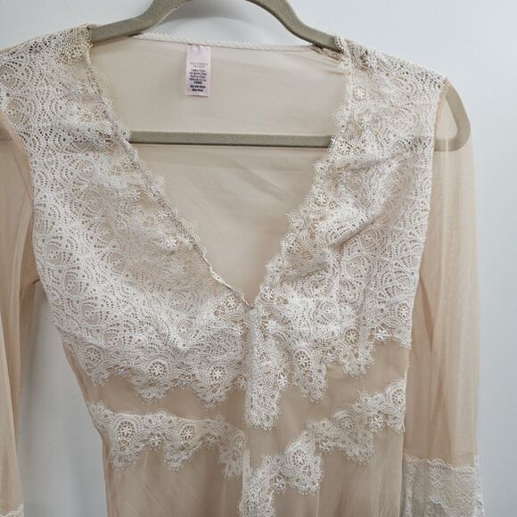 Victoria’s Secret Bodysuit XS Nude Lace Bell Sleeve Coquette Coastal Boho Chic - Picture 8 of 11